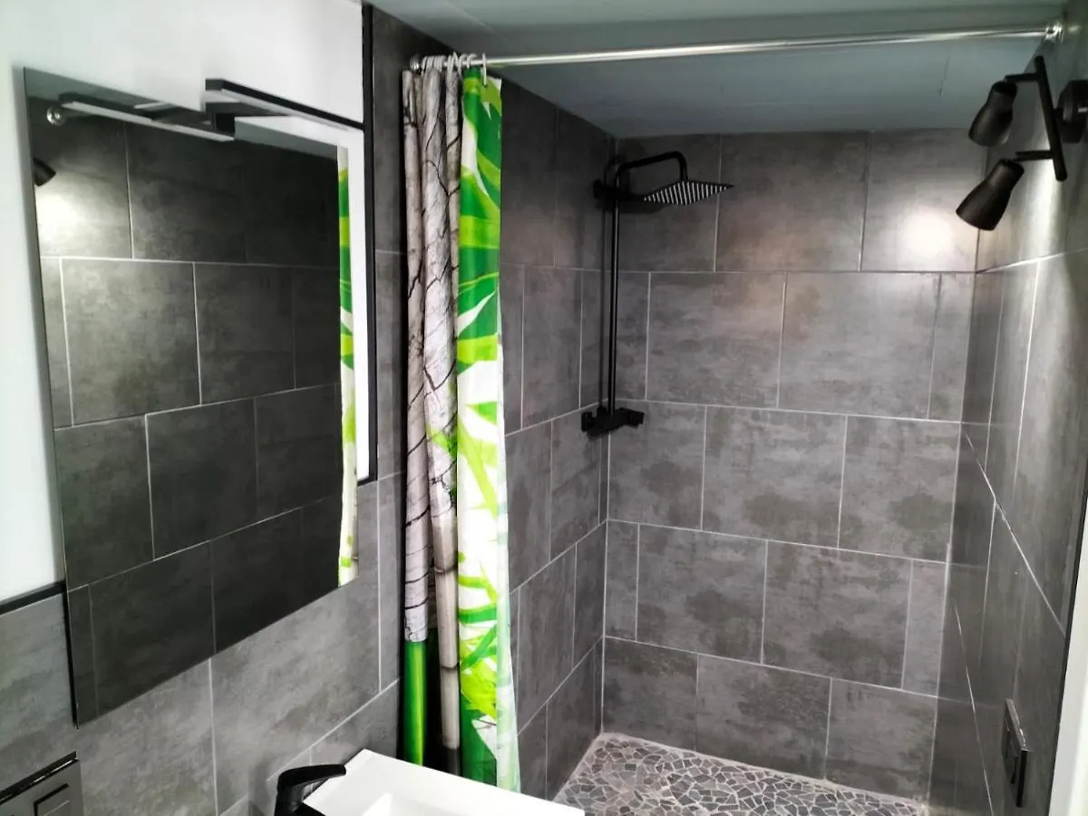 Vv Las Buganvillas Maspalomas - Cocina Y Habitaciones Con Banos Privados Guest house Maspalomas (Gran Canaria)