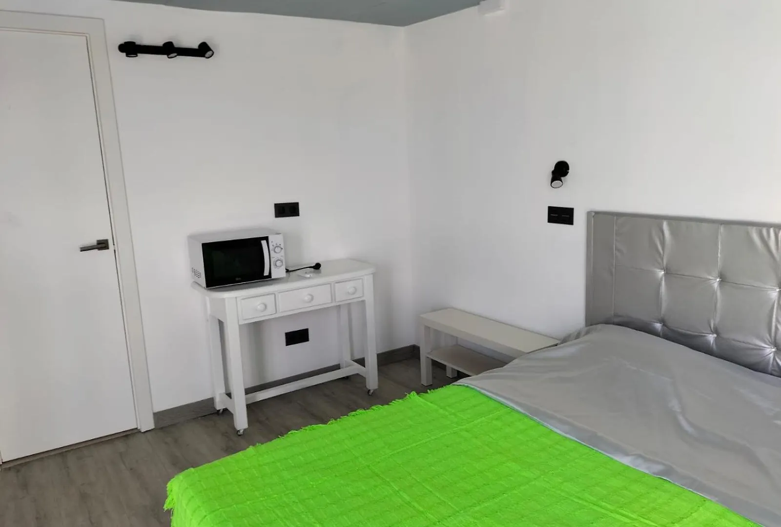 Vv Las Buganvillas Maspalomas - Cocina Y Habitaciones Con Banos Privados 0*, Maspalomas (Gran Canaria) Spain