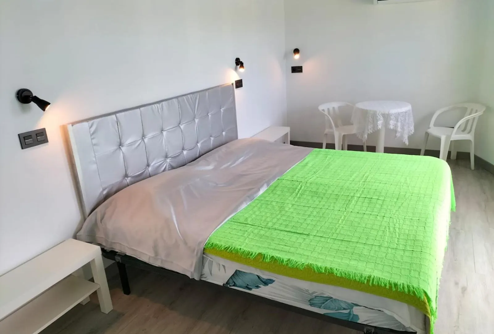 Vv Las Buganvillas Maspalomas - Cocina Y Habitaciones Con Banos Privados Guest house Maspalomas (Gran Canaria)