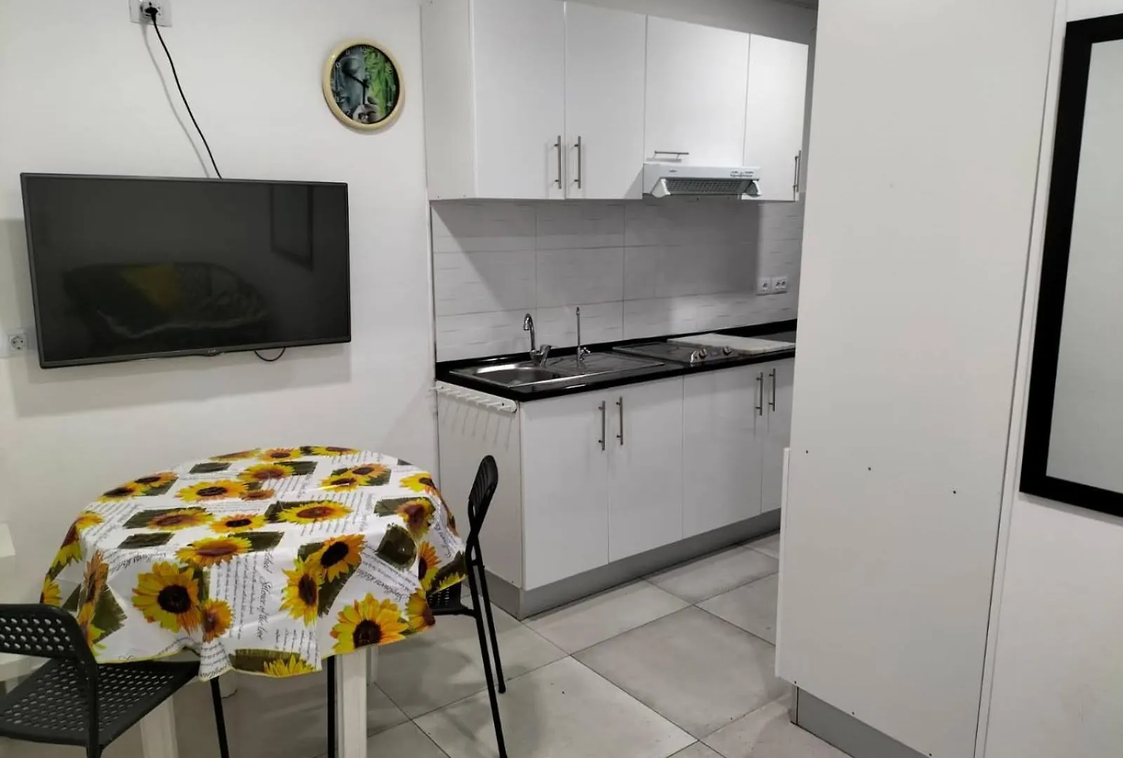 Vv Las Buganvillas Maspalomas - Cocina Y Habitaciones Con Banos Privados Spain