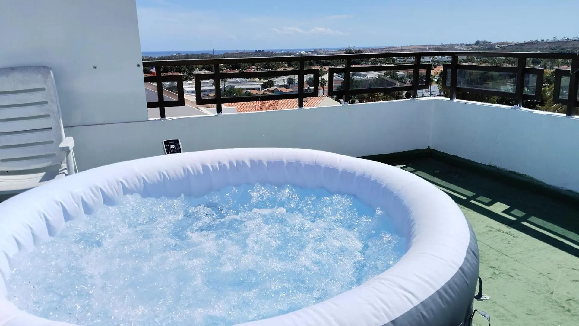 Vv Las Buganvillas Maspalomas - Cocina Y Habitaciones Con Banos Privados Guest house Maspalomas (Gran Canaria)